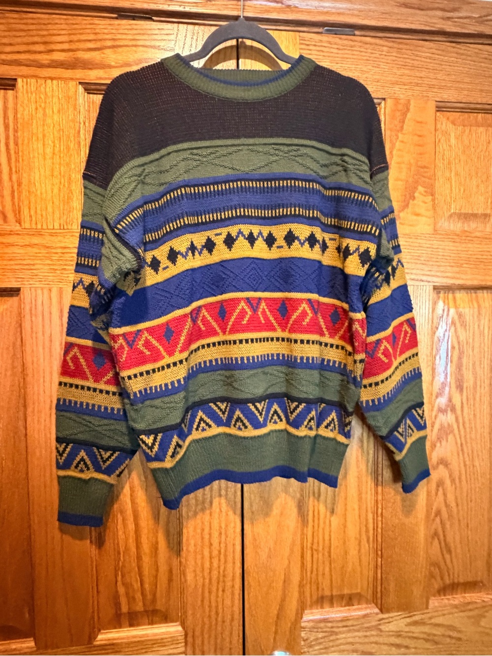 Trophy Club Men's Multicolor Geometric Crewneck Sweater -Vintage-1980’s
